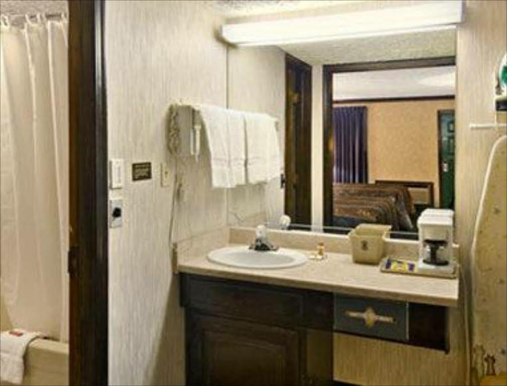 Knights Inn Bartlesville Room photo